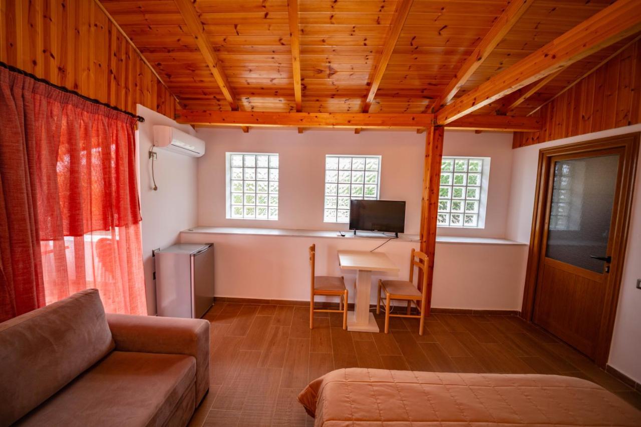 Guest House Luiza ボルシュ エクステリア 写真